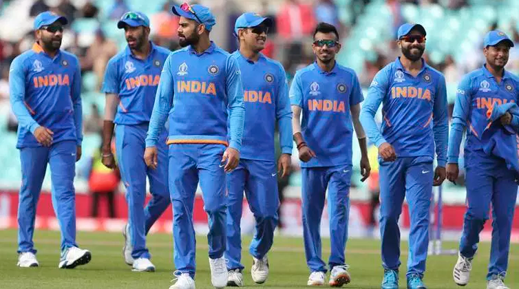 વર્લ્ડકપઃ માંચેસ્ટર પહોંચી ભારતીય ટીમ, 9 જુલાઈએ ન્યૂઝીલેન્ડ સામે થશે ટક્કર