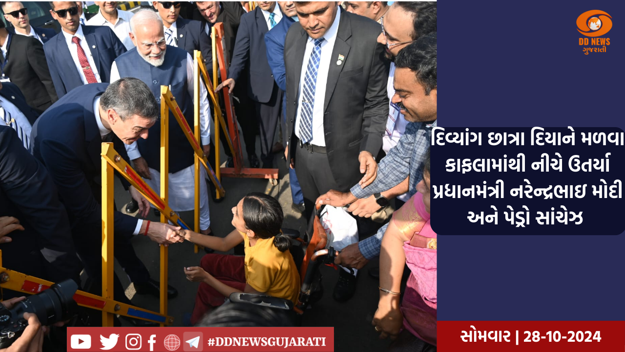 અમદાવાદમાં જગન્નાથજીની 144મી રથયાત્રામાં પહીંદ વિધિ કરતા મુખ્યમંત્રી