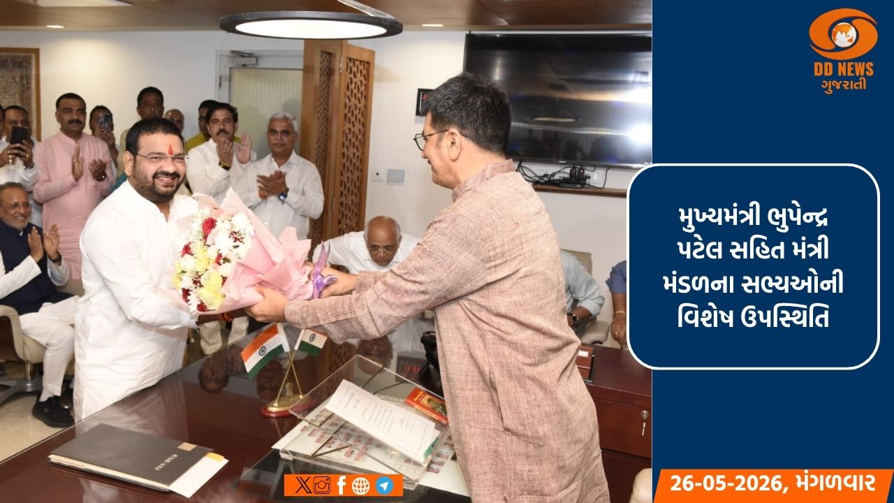 નવા ચૂંટાયેલા ઉમરેઠના ધારાસભ્ય હર્ષદ પરમારે વિધાનસભા અધ્યક્ષ શંકર ચૌધરી સમક્ષ વિધાનસભાના સભ્ય તરીકે શપથ લીધા